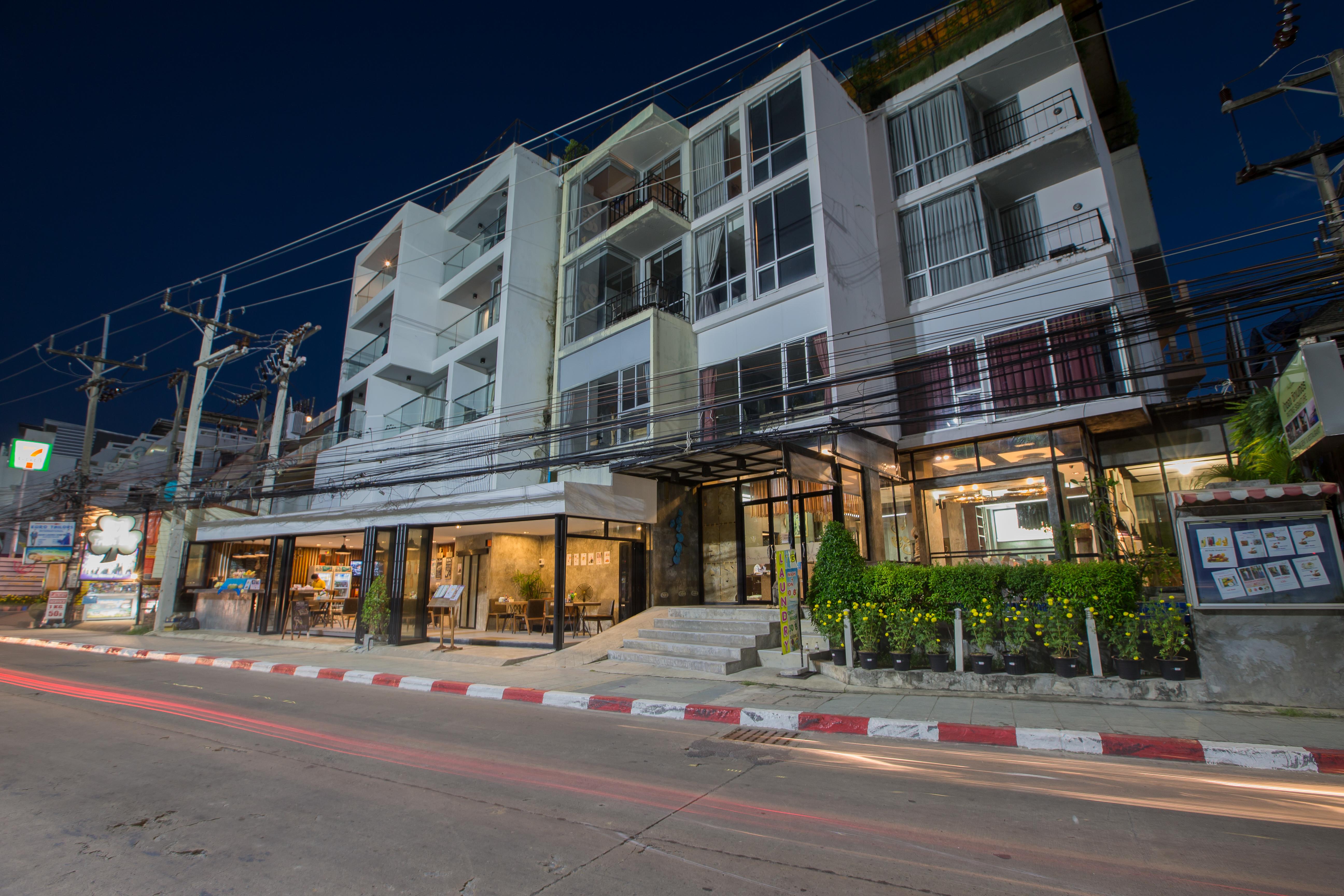Patong Signature Boutique Hotel Экстерьер фото