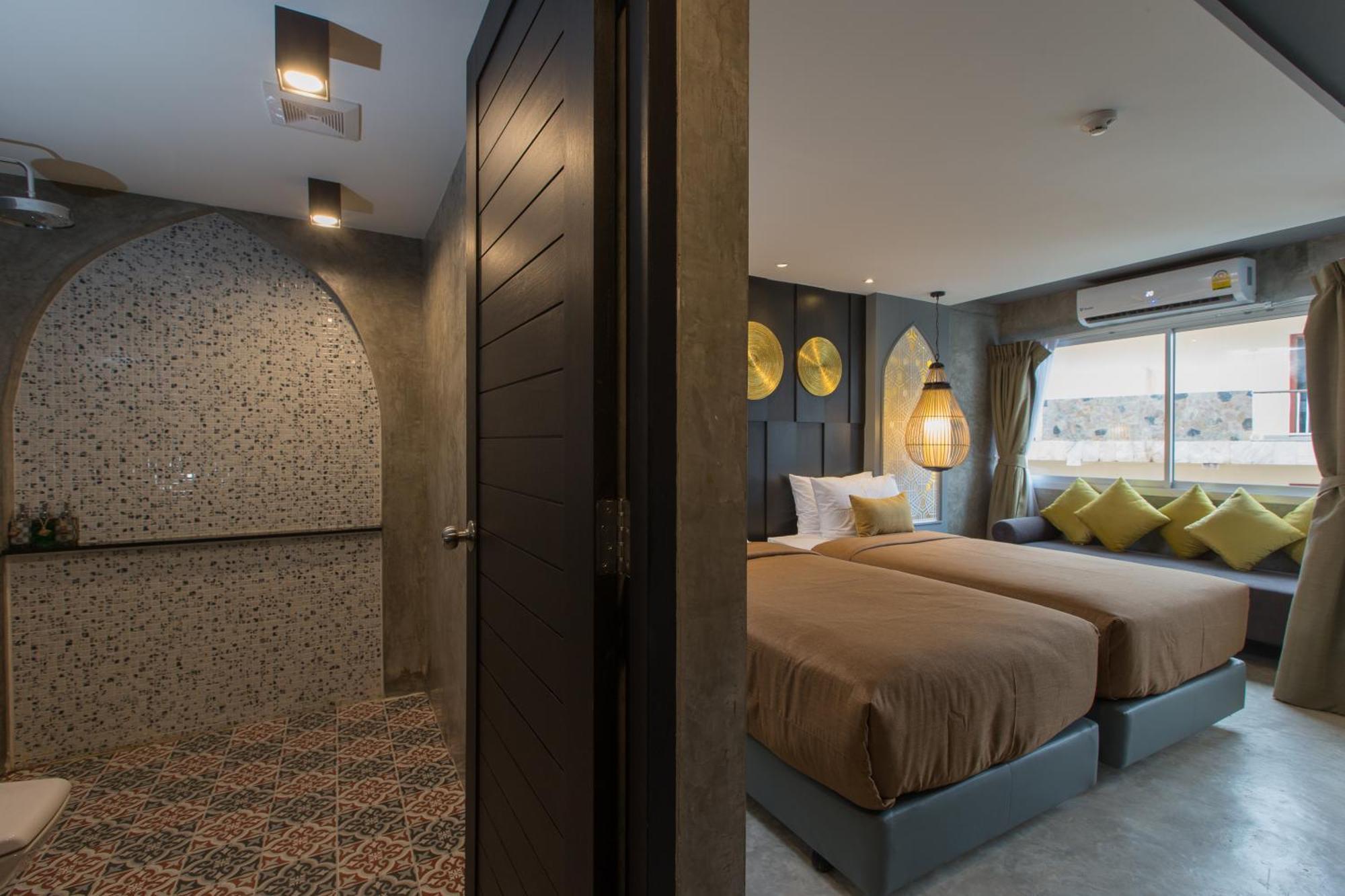Patong Signature Boutique Hotel Экстерьер фото