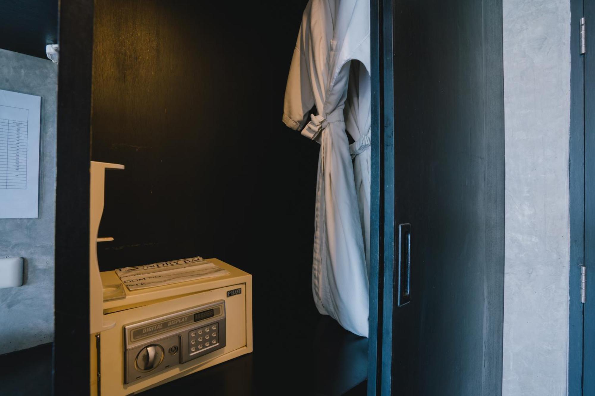 Patong Signature Boutique Hotel Номер фото
