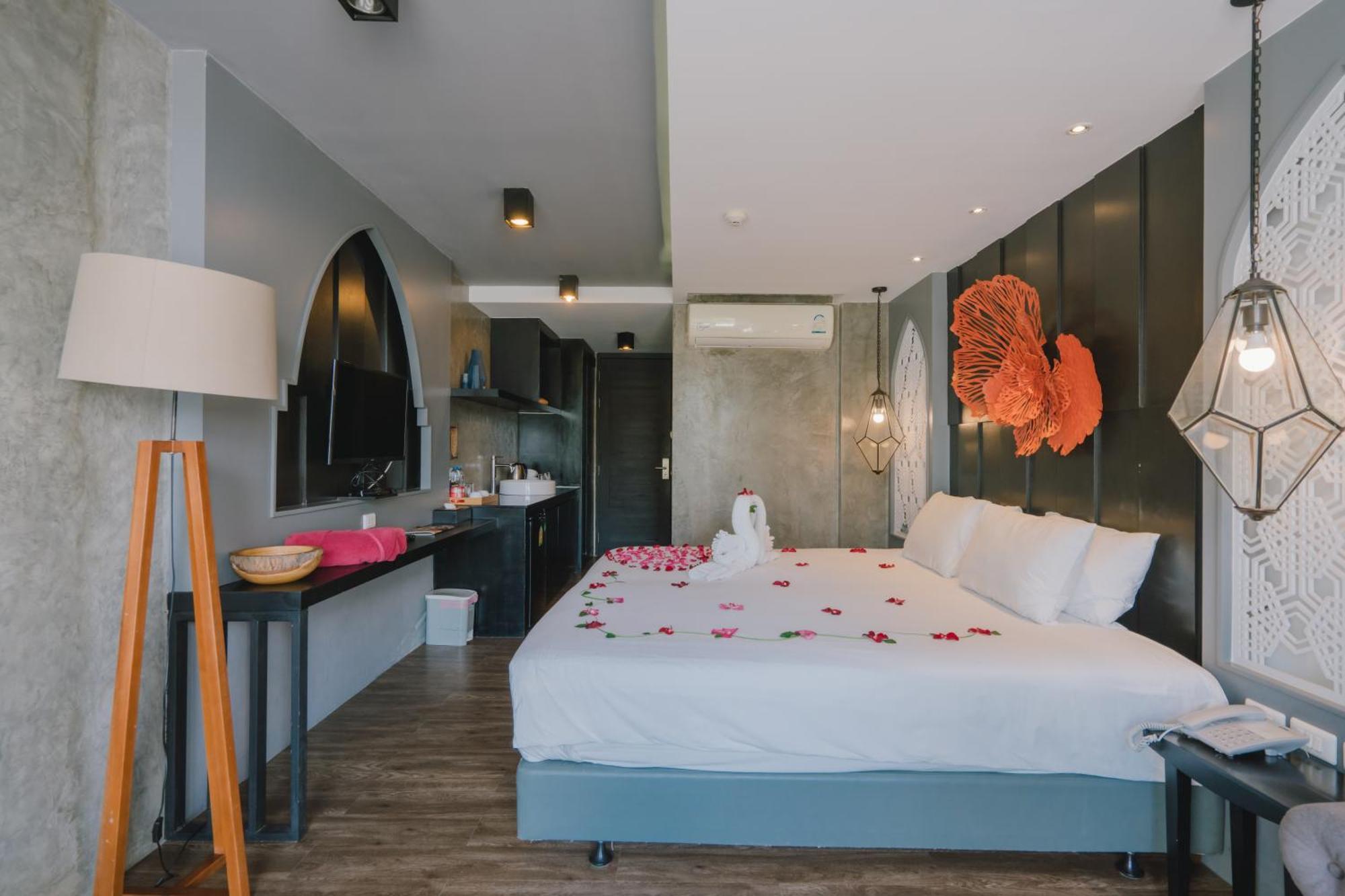 Patong Signature Boutique Hotel Номер фото